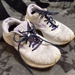 Purple brooks size 6.5